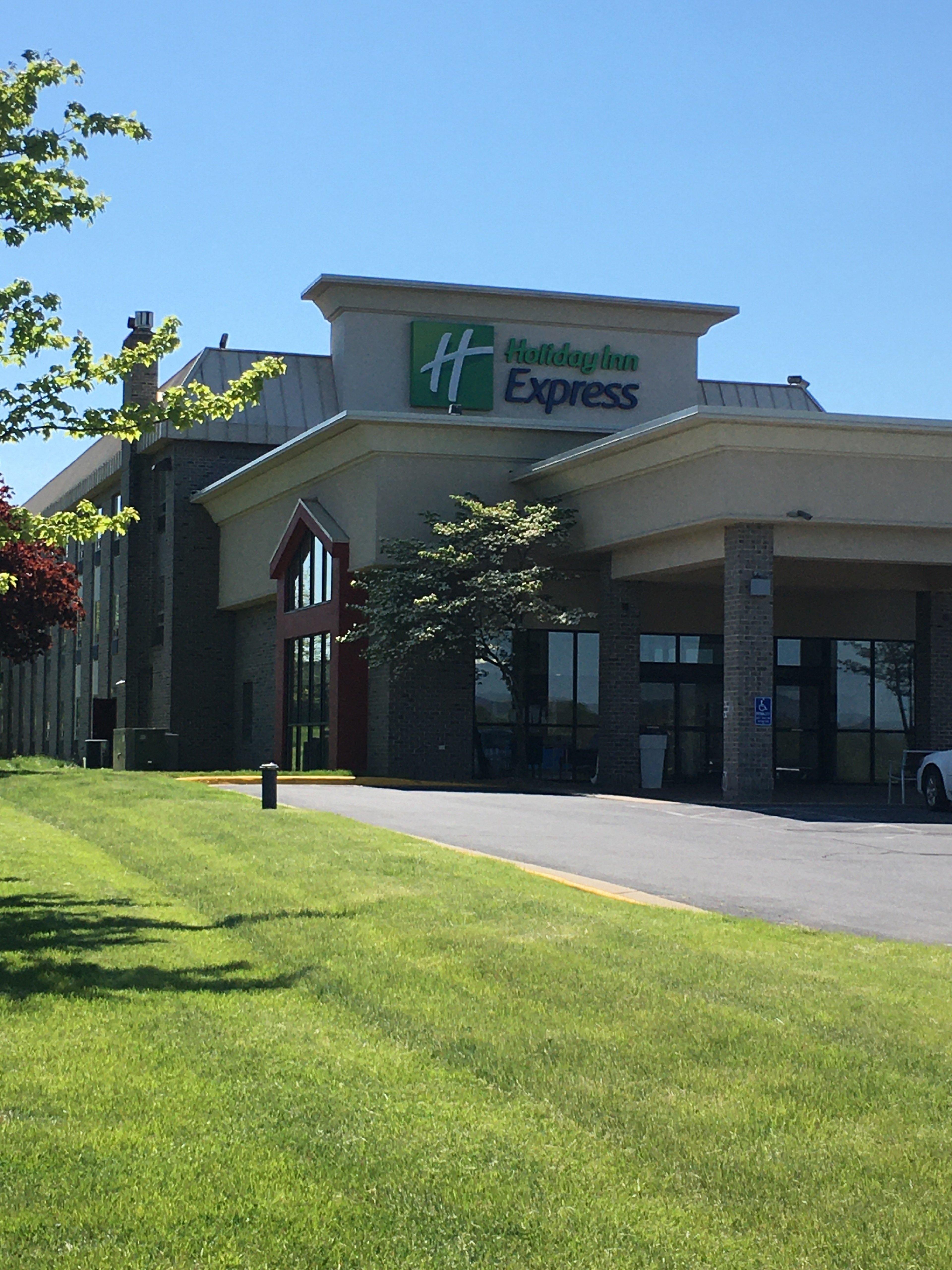 Holiday Inn Express Stephens City By Ihg Экстерьер фото