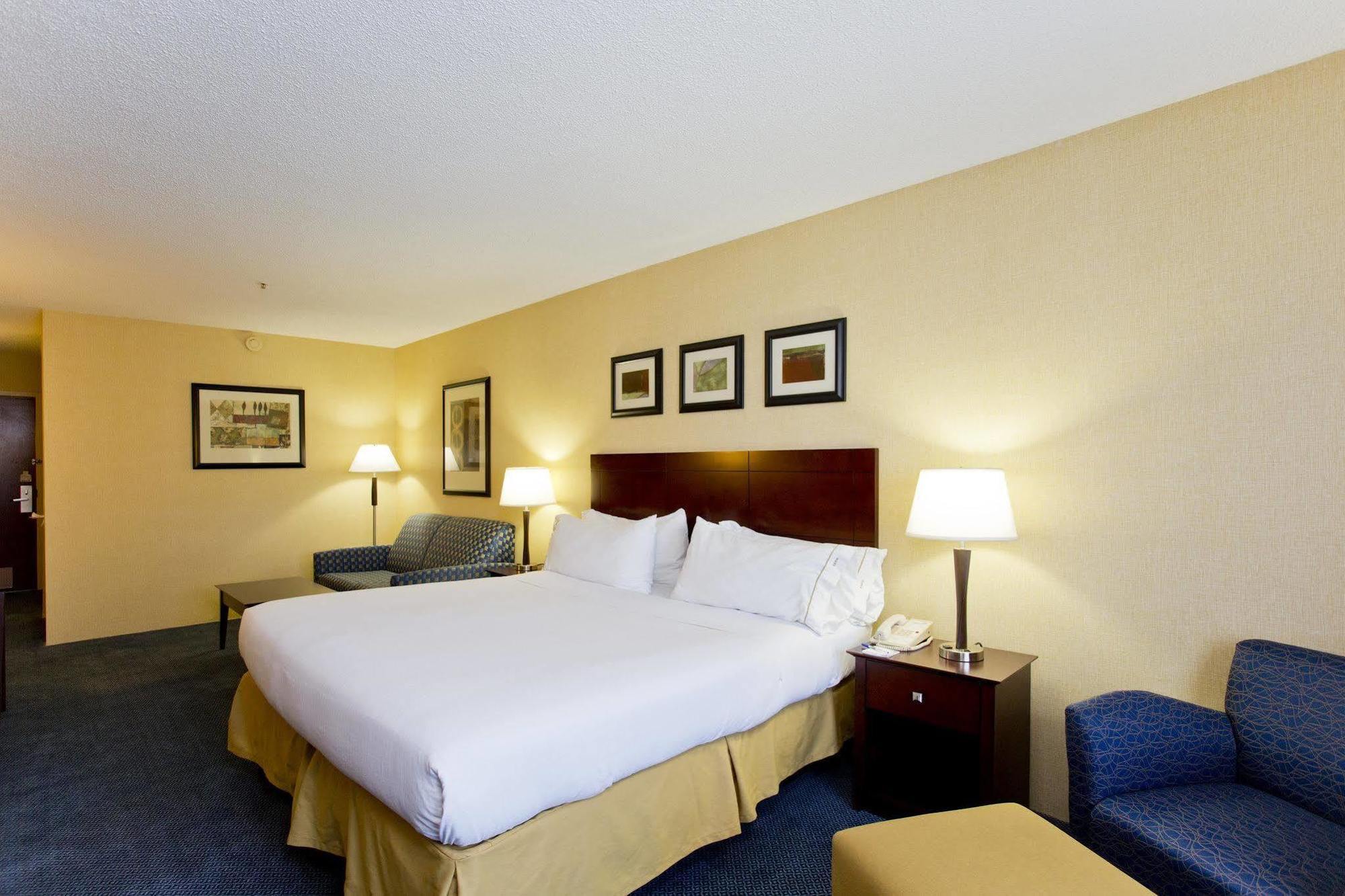 Holiday Inn Express Stephens City By Ihg Экстерьер фото